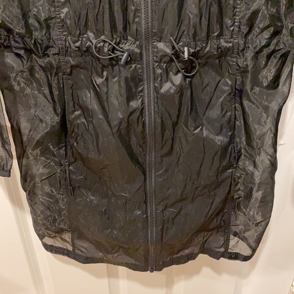 The North Face Black Vision Sheer Jacket - Picture 5 of 15